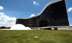 PGE recomenda reprovação das contas da campanha presidencial de Soraya